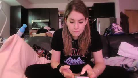 MadisonMontgomery online show from May 12, 11:58 pm