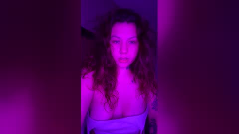 trippinovertori online show from May 18, 7:58 am