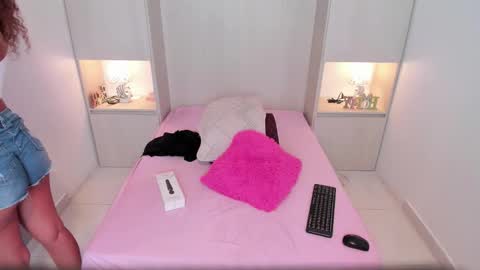 TRISHA online show from September 14, 12:17 pm