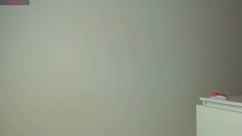 Snapshot of trixie_taylor chatting on December 7, 3:47 pm Trixie Taylor online show from December 7, 3:47 pm