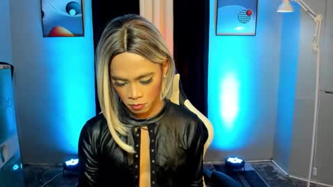 Alvin and Justine online show from January 11, 3:07 pm