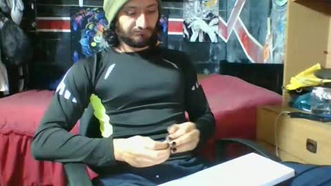 Snapshot of trizquelmen chatting on October 6, 3:46 am Andrew online show from October 6, 3:46 am