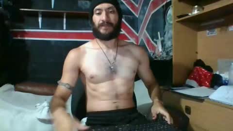 Snapshot of trizquelmen chatting on December 23, 3:29 am Andrew online show from December 23, 3:29 am