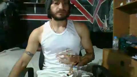 Snapshot of trizquelmen chatting on January 27, 11:54 am Andrew online show from January 27, 11:54 am