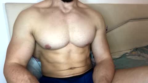 Troncq online show from February 9, 6:21 pm