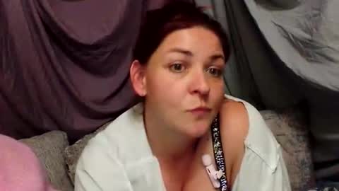 trouble4bate online show from March 25, 5:47 am