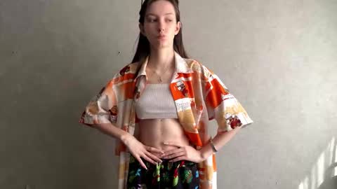 Hello Viola here   Help me to make 50 thumbs up 333 online show from March 11, 9:01 am