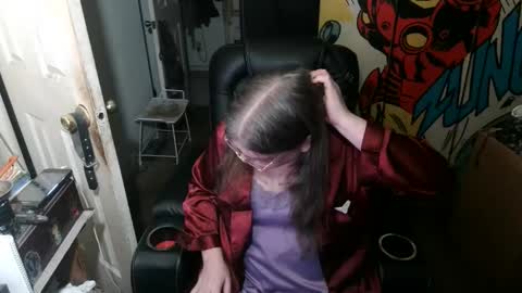 Anne online show from April 6, 5:41 am