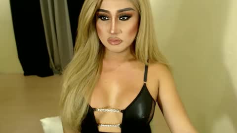 SEDUCTIVEmistresCUMS online show from February 17, 10:05 pm