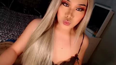 jayvie online show from October 13, 5:04 pm