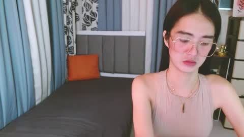 Aska Arai online show from March 10, 7:07 pm