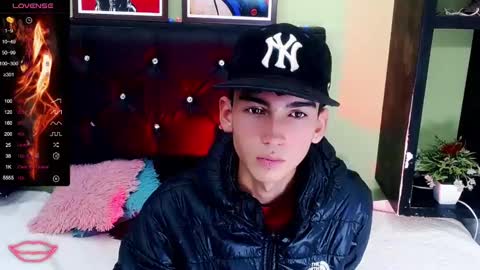 ttimy online show from February 21, 8:38 pm