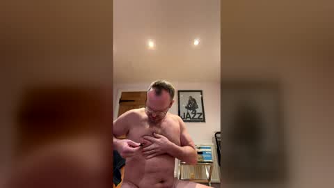 tugger206762 online show from February 16, 12:58 pm