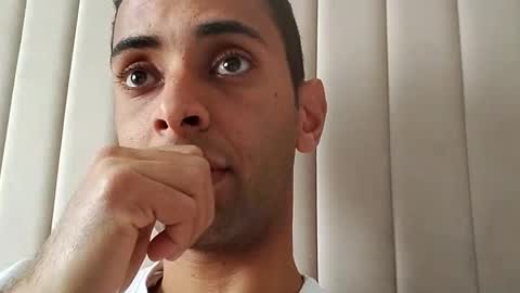 Snapshot of tunisiensexyguy chatting on March 9, 12:31 pm TunisienSexyGuy online show from March 9, 12:31 pm