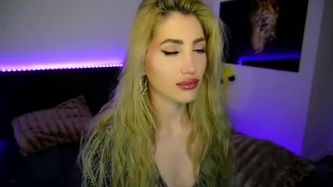 MayCarrey online show from February 25, 9:58 pm