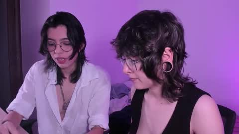 Eve  Lili online show from November 8, 9:40 pm