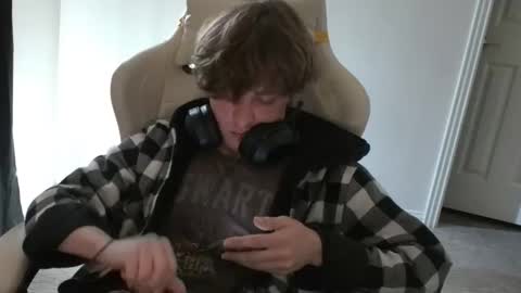 shytwink online show from January 15, 9:34 pm