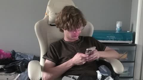 shytwink online show from March 25, 4:14 pm