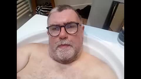 twohats2810 online show from January 9, 7:52 pm