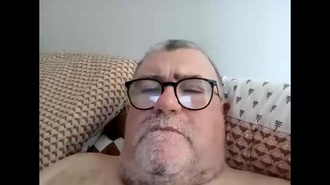 twohats2810 online show from February 28, 3:49 pm