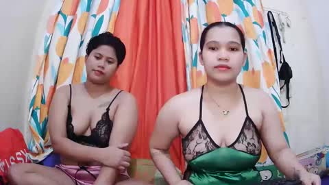 Lyn and lea online show from February 19, 11:36 pm
