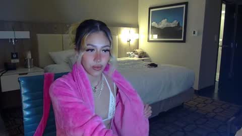 TheStripperAndTheRoughneck online show from January 5, 4:47 am