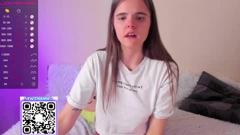 Ema online show from April 16, 9:39 pm