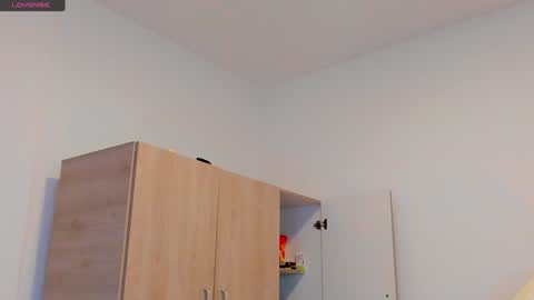     online show from January 25, 6:57 pm