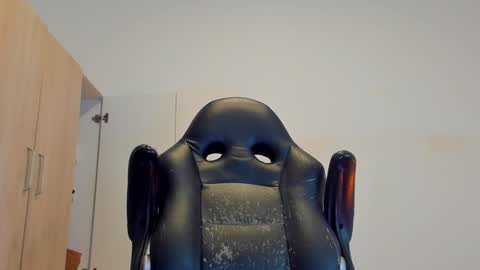     online show from January 22, 2:35 pm