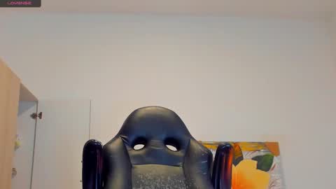     online show from March 7, 10:32 pm