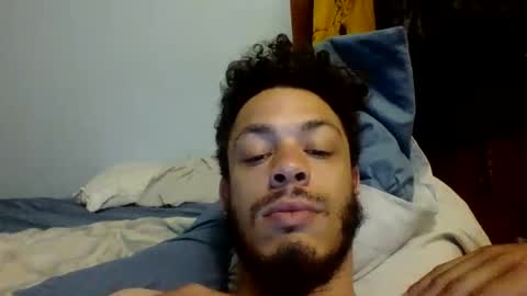 tylerburns318 online show from May 2, 4:40 am
