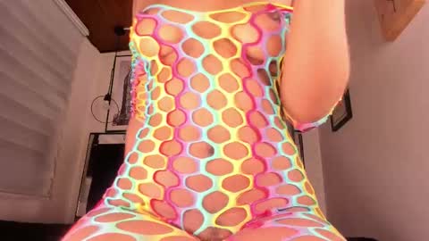       online show from October 3, 4:21 am