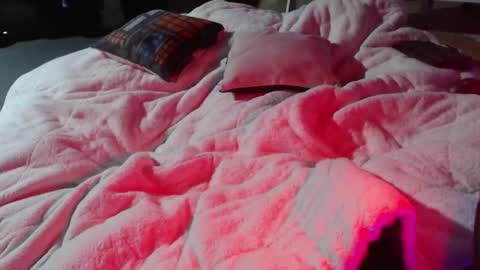 999 online show from March 18, 3:23 am