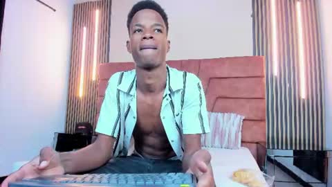 tyson_reed online show from June 23, 11:50 am