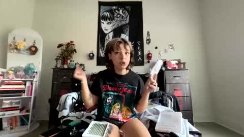 ubeflavoredcherry online show from June 4, 2:12 pm