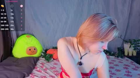 Polly online show from December 19, 3:40 pm