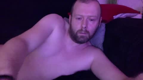 Snapshot of ukmatty3 chatting on December 30, 1:48 am ukmatty3 online show from December 30, 1:48 am