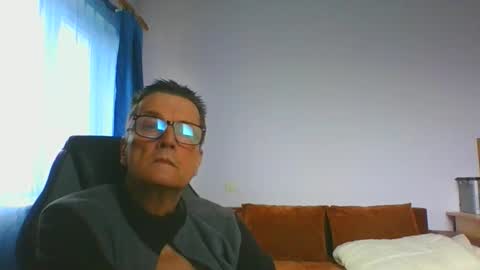 ulmeni7 online show from November 27, 8:44 am