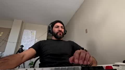 ultratoaster online show from January 3, 6:24 pm