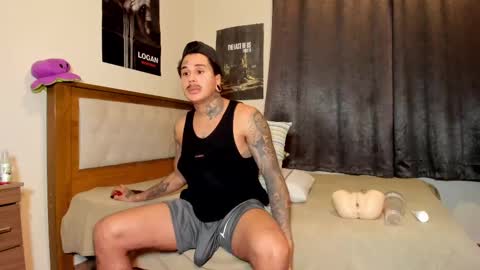 ululante online show from November 24, 4:00 am