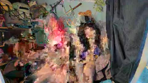uluvcalli333 online show from May 18, 3:27 am