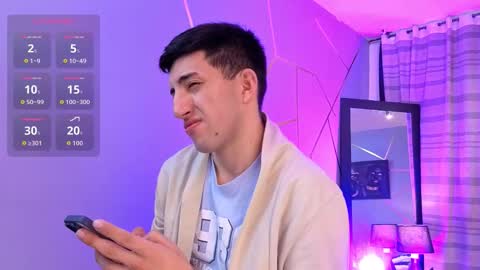 un_sluttyy online show from December 2, 12:25 pm