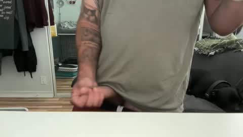 uncutbeard129840 online show from April 6, 3:35 pm