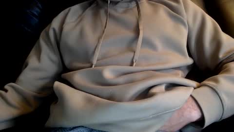 uncutone2345 online show from October 26, 9:25 pm