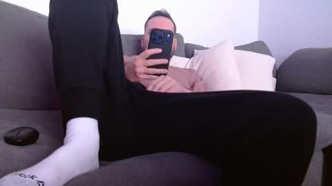 uncutslut69 online show from April 22, 3:02 am