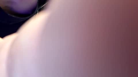 unfoldedlaundry online show from April 4, 12:56 pm