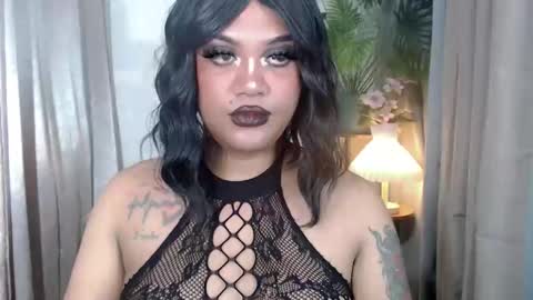Snapshot of unforgettable_sin chatting on October 9, 12:32 pm Bella Shamara Odett online show from October 9, 12:32 pm