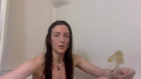 Lola Moonstone online show from April 26, 3:09 pm