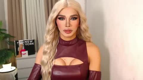 Miss Andrea online show from November 20, 7:33 pm