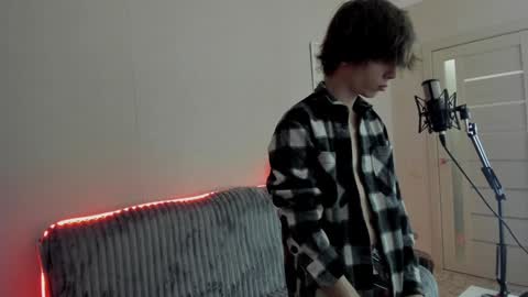 Alex online show from December 4, 8:50 am